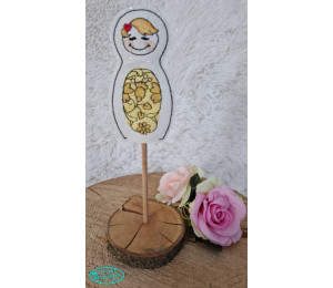 ADVENTSKALENDER 19. Dezember - Stickserie ITH - Anhänger Matroschka